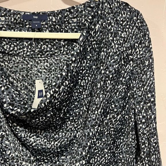 NWTs GAP Gray and Black Animal Print Satin Sheath Mini Dress Women Size 6 - Picture 3 of 5